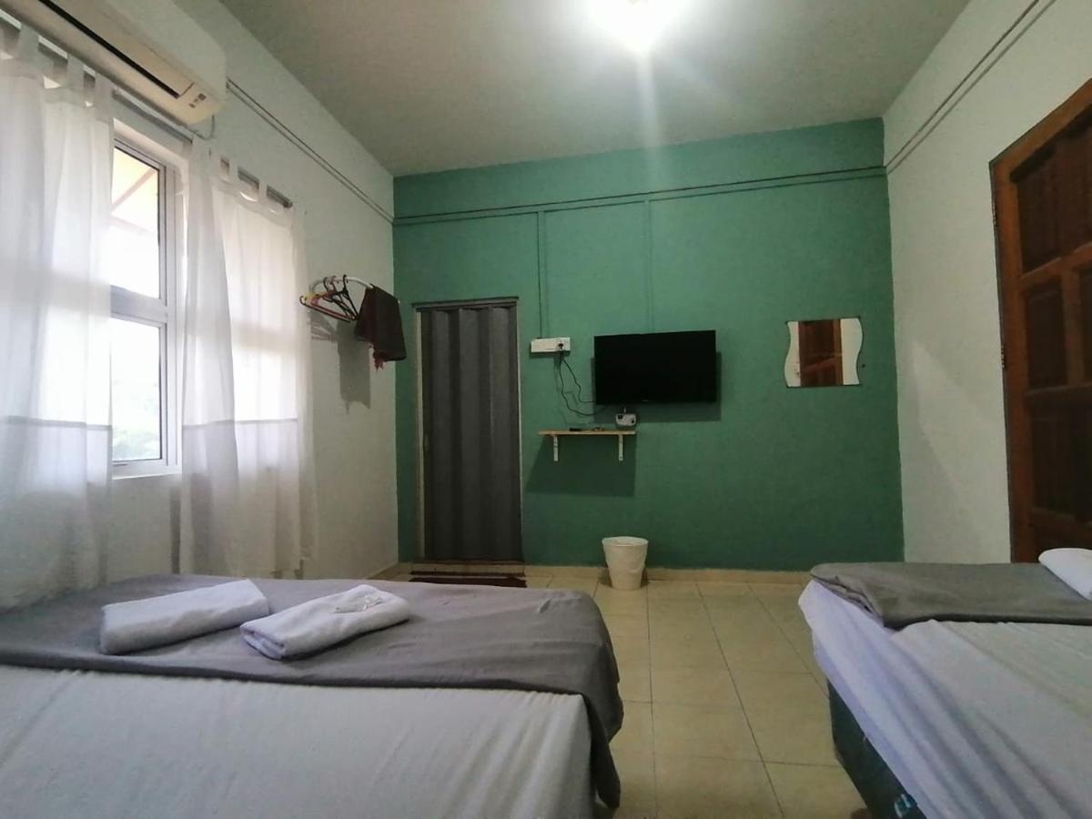 Fbs Inn Dungun Exteriér fotografie